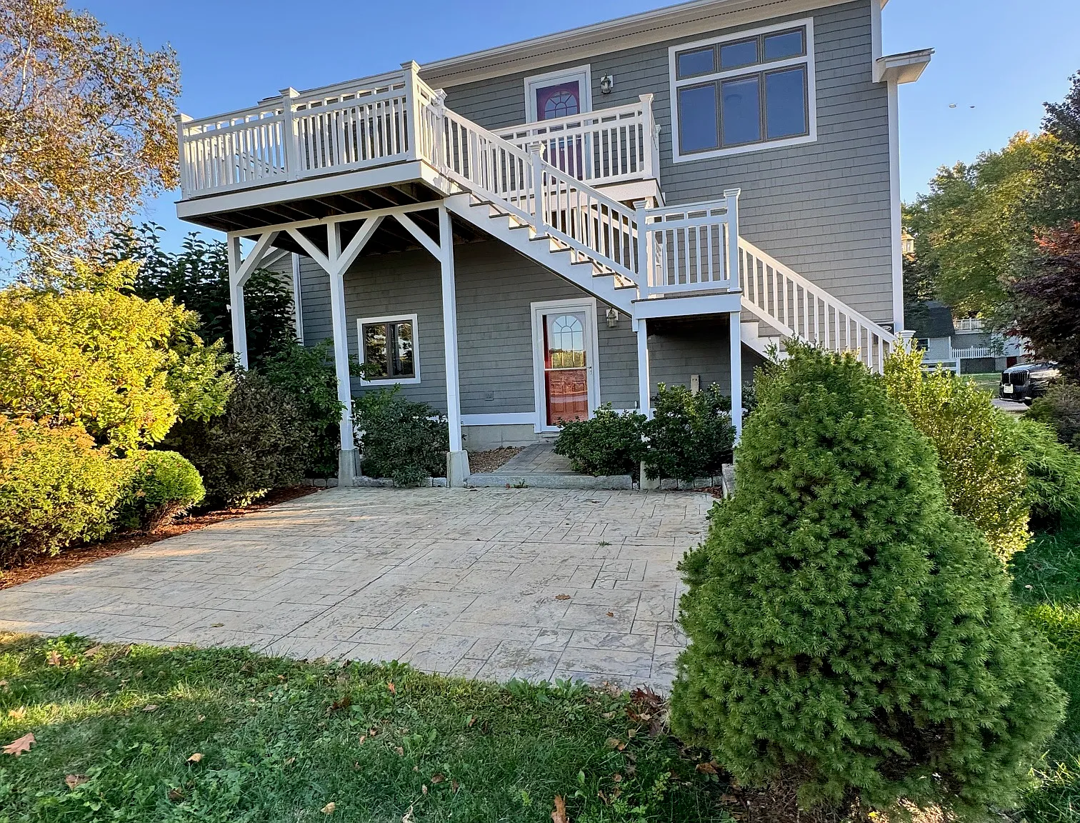 2 bed, 1000 sqft, $3,000 — Photo 1