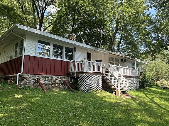 2nd image of W2695 Rock River Paradise