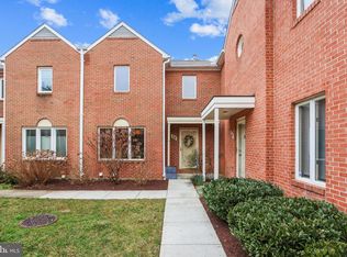 76 Rockcrest Cir, Rockville, MD 20851