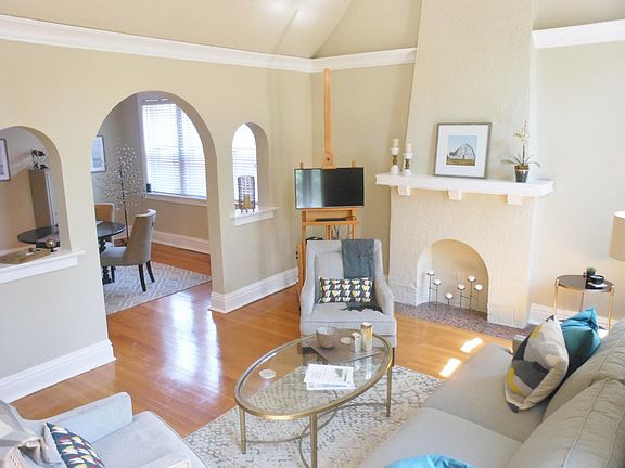 2nd image of 7533 Parkdale Ave #3