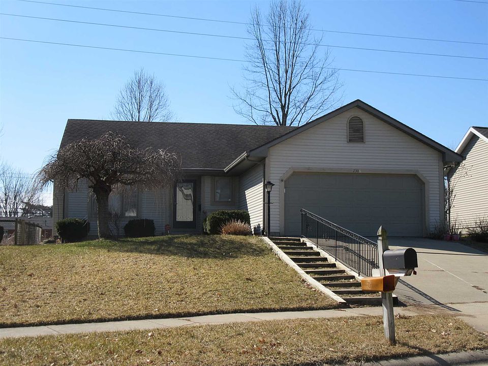 1st image of 2306 Oakwood Park Dr