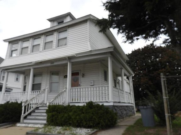 2nd image of 205 Haverhill St