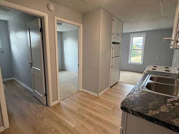 3rd image of 8995 Reed Hill Rd #1
