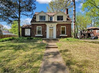 921 Trinity Ave, Saint Louis, MO