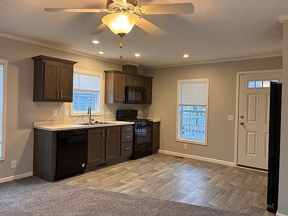 2nd image of 2678 Mead Blvd #367