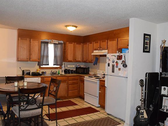 2nd image of 1227 Southwood Dr