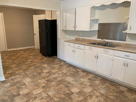 4th image of 3809 Troy Swasey Blvd SW