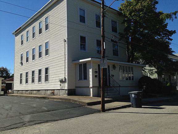 2nd image of 133-135 Palm St
