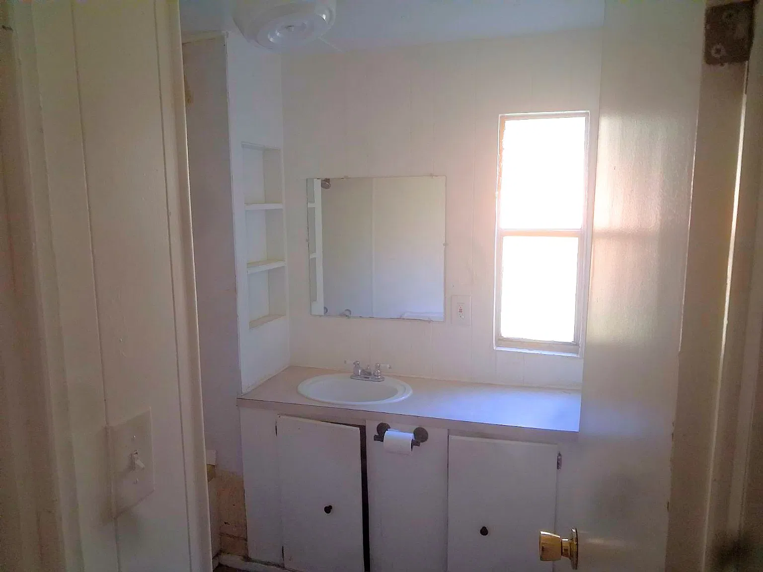 2 bed, 630 sqft, $850 — Photo 2