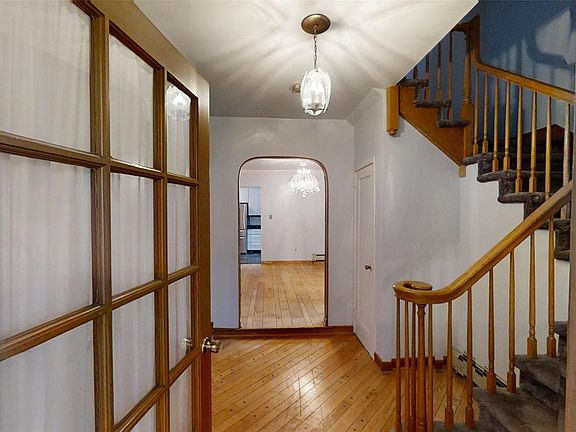 4th image of 217 Lincoln Avenue