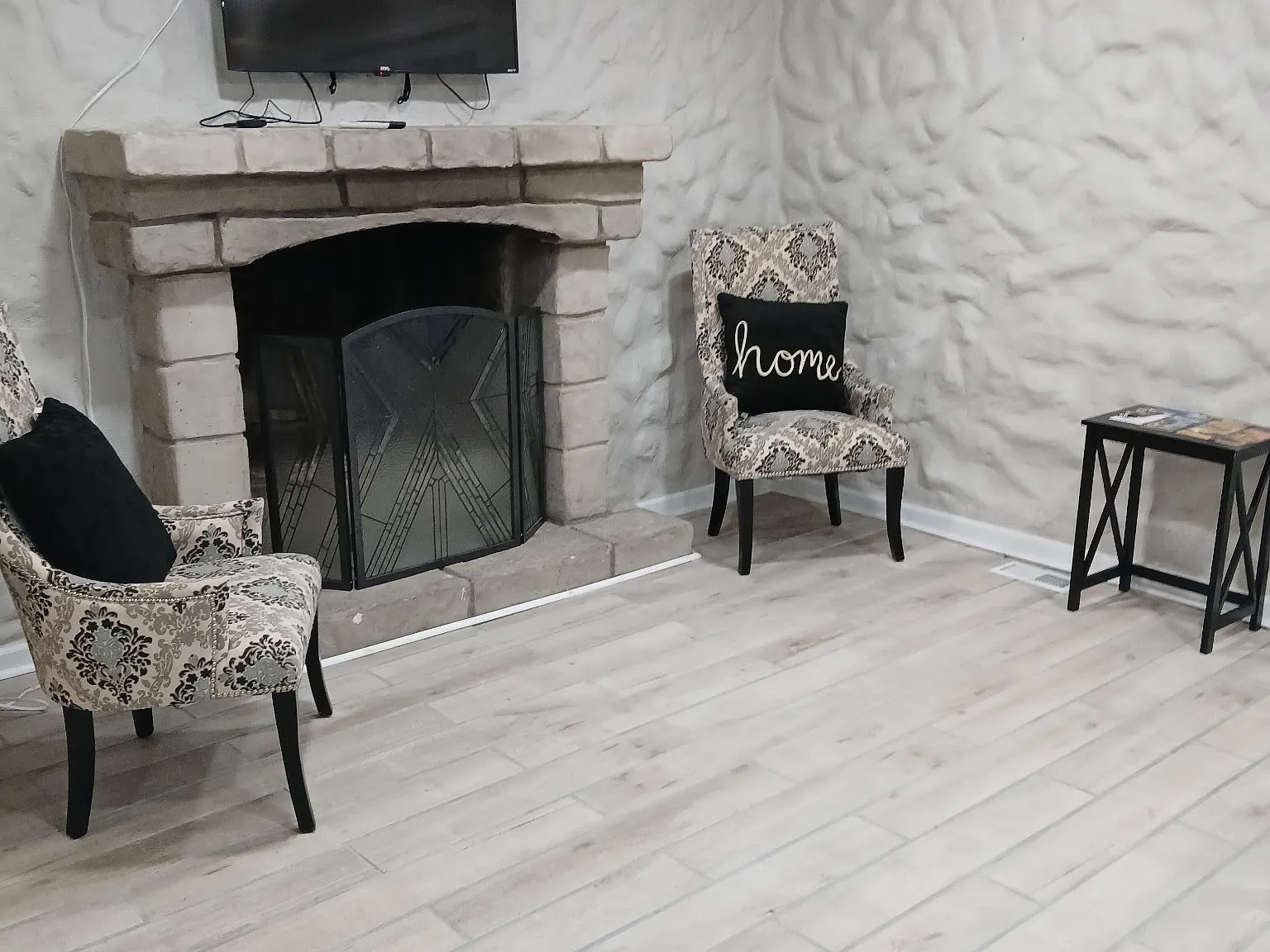 2 bed, 1000 sqft, $1,500 — Photo 1