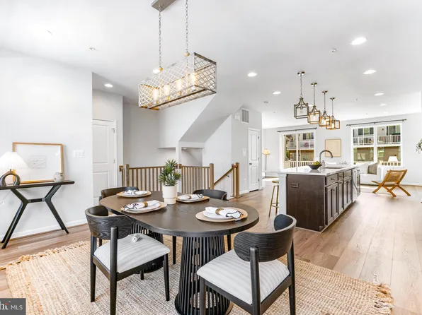 113 Arrowhead Dr, Millersville, MD 21108