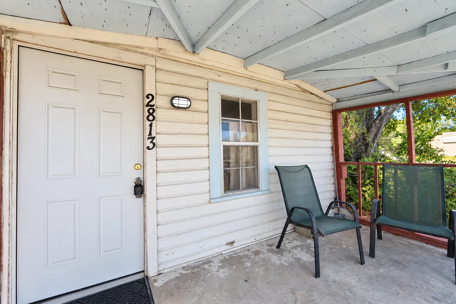 2 bed, 720 sqft, $1,200 — Photo 4