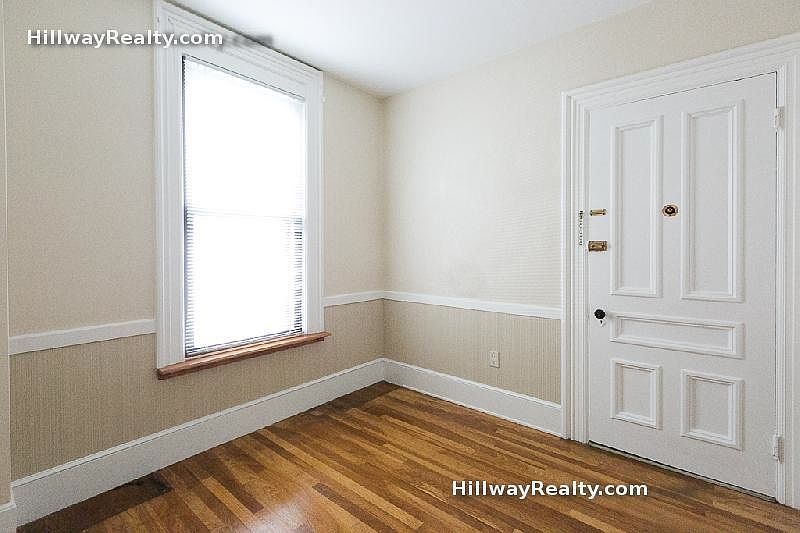 2nd image of 9 Greenmount St #1