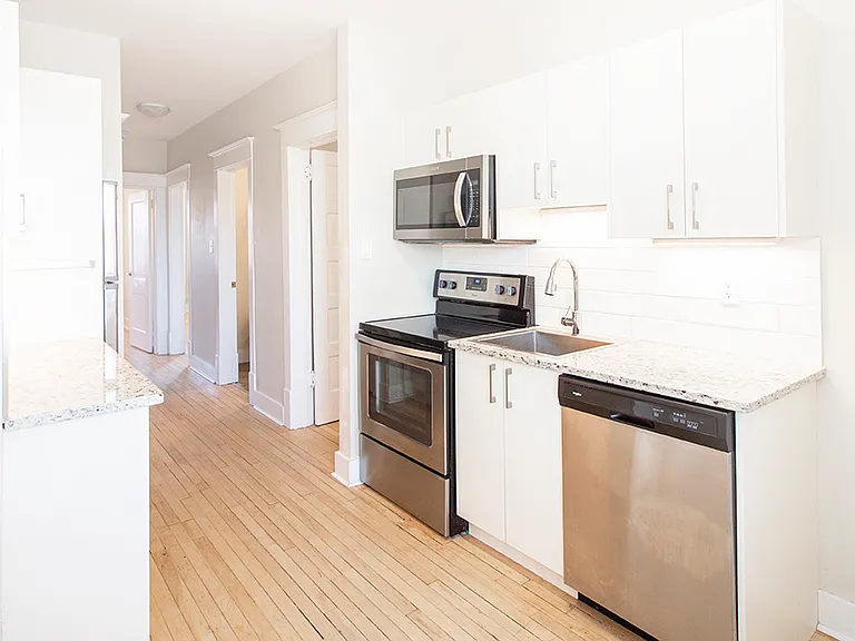 834 Grosvenor Ave #11 — Photo 16