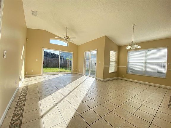 4th image of 13211 Meadowfield Dr