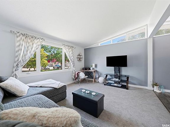 3rd image of 1397 7th STREET E