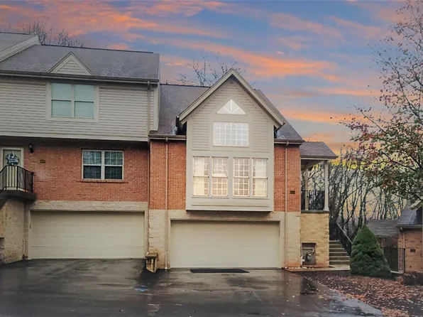 605 Berrington Ct, Bethel Park, PA 15102