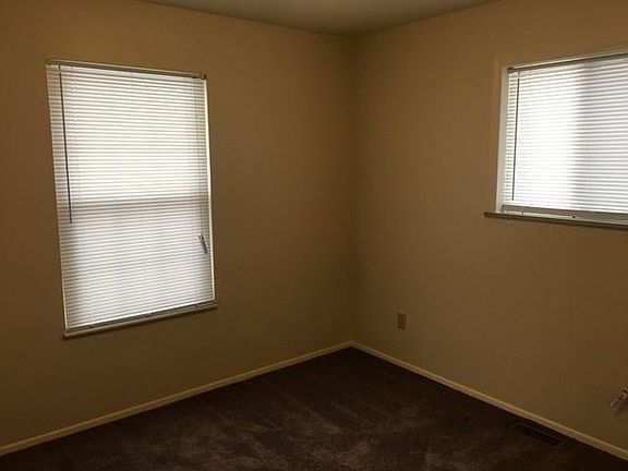 5th image of 797 Floral Ct