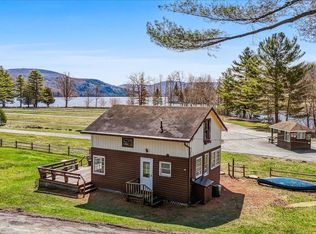 95 Bellwater Ave, Barton, VT 05822