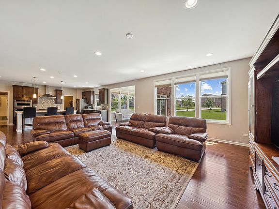 4th image of 1501 Fir Ln