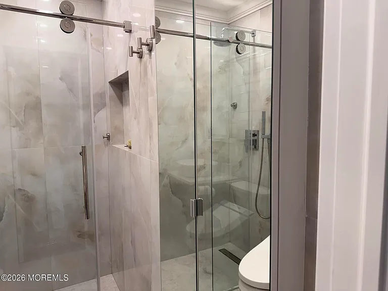 15 Beachway Ave #10 — Photo 69