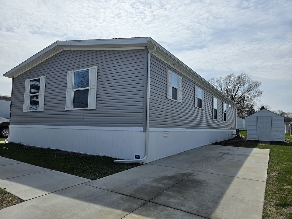 1st image of 2613 Loch Lomond Dr #210