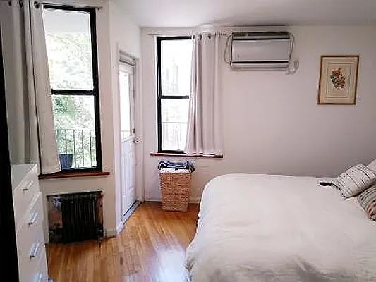 4th image of 246 10th Ave APT 3B