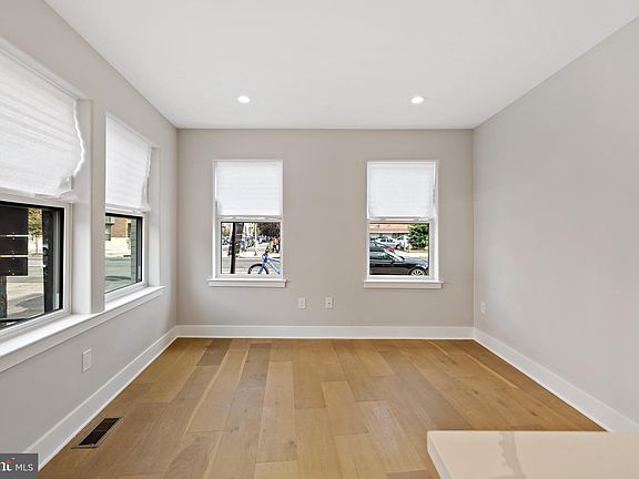 4th image of 1800 E Moyamensing Ave