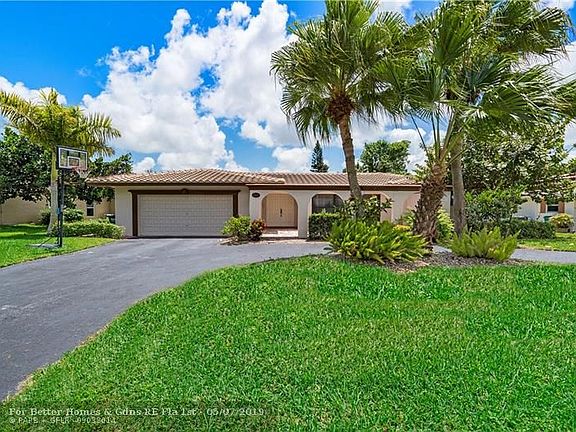 3rd image of 10030 NW 39th Ct