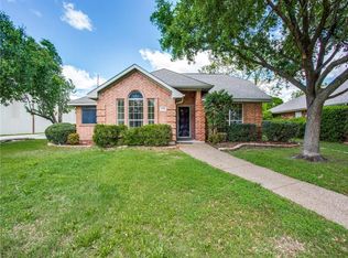 495 Mary Jane Ln, Seagoville, TX 75159