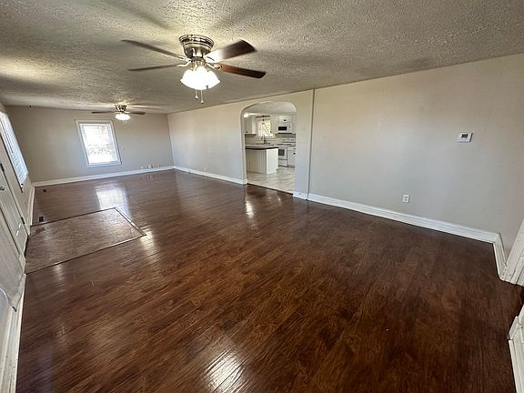 4th image of 1323 S Illinois Avenue