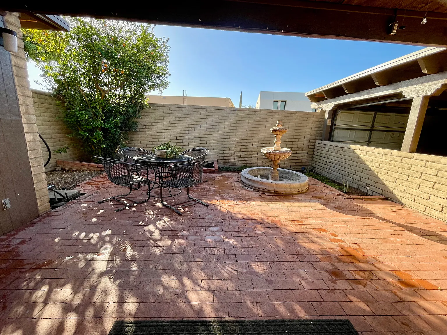 2 bed, 1901 sqft, $2,500 — Photo 2