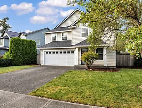 4 bed, 2.5 bath, 1901 sqft, $2,950 — Photo 3