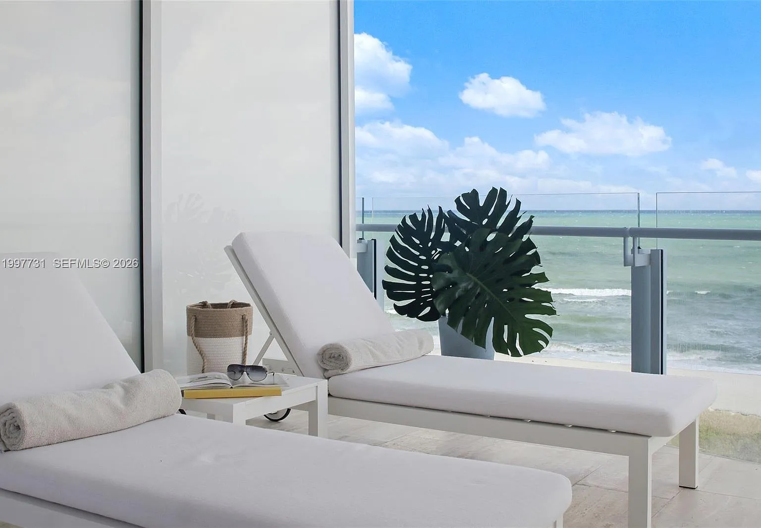 Surf Club Condo — Photo 3