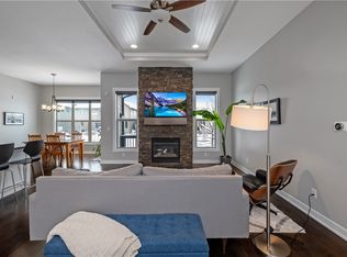 221 S 84th St, West Des Moines, IA 50266