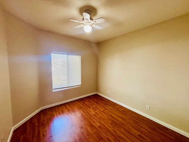 42309 Portland Ln — Photo 14