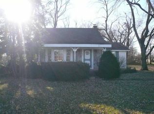 678 Port Sheldon St, Grandville, MI 49418