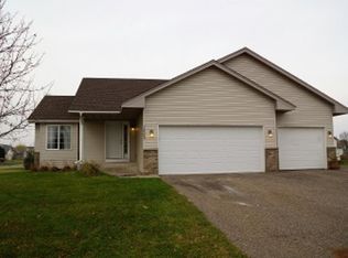 1503 Roosevelt St S, Cambridge, MN 55008