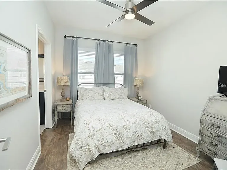 8451 Karrer Ter — Photo 22