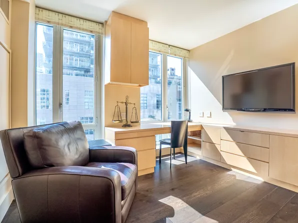 250 East 53rd Street image 9 of 11