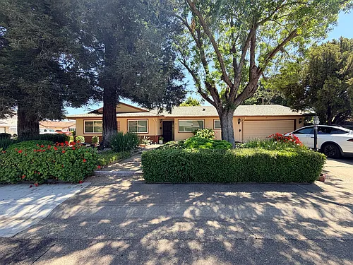 9723 Parktree Way Photo 1