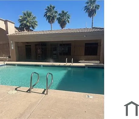 2902 E Fillmore St — Photo 33