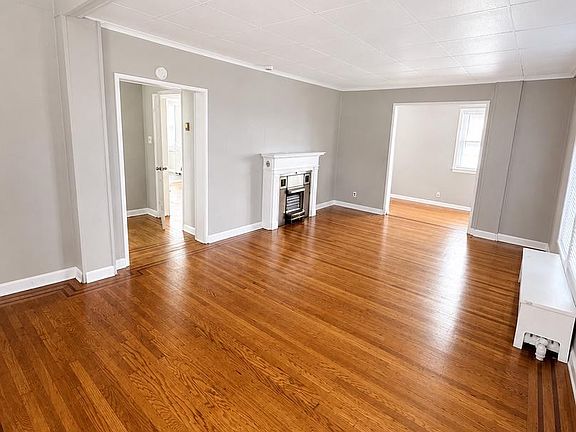 3rd image of 2604 Hamilton Ave