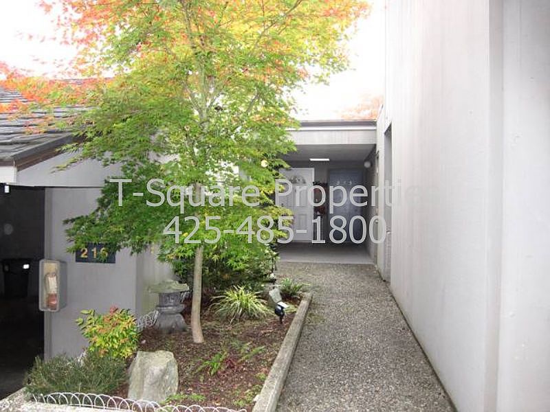 1st image of 6356 138th Ave NE APT 215
