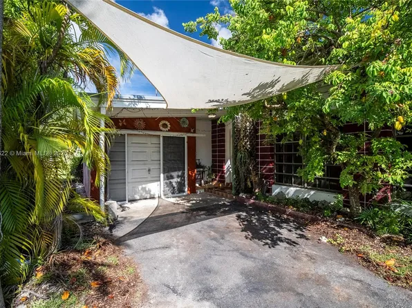 9241 Marine Dr, Cutler Bay, FL 33189