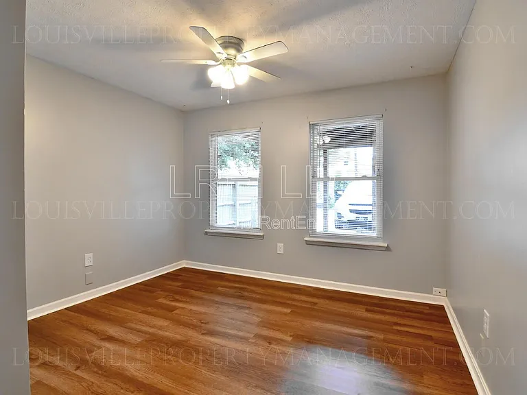 715 M St #2 — Photo 9