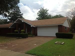 4th image of 3323 Lansing Dr