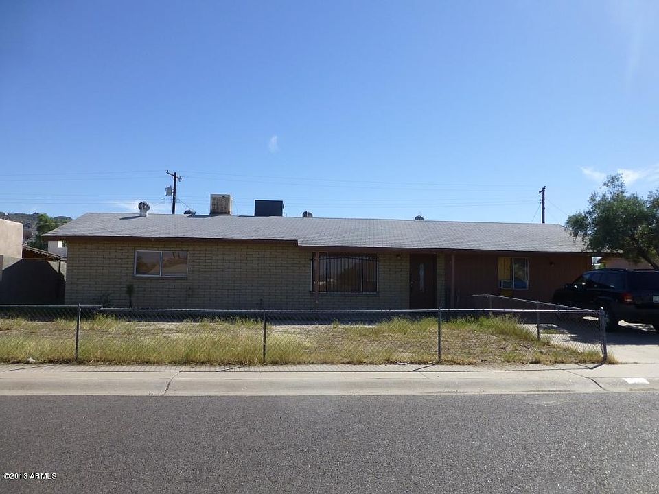 1st image of 511 E Desert Dr