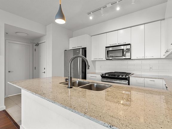5th image of 280 Ross Dr #2101